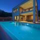 Villa Viverum with heated salt water pool, Baška