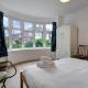 Pass the Keys Stunning Stylish Family Home, Manchester - Photo 9