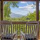 Southern Oak at Chalet Village - 5 Minutes from Gatlinburg and National Park - Photo 2