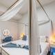 Blue Breakaway with Free Parking and Sleeps 9, Book 7 days, Get 20 Percent OFF