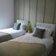 SereneAura Hideaway - Balcony, 2 Free Parking & Sleeps 4 Reading - Fotografie 3