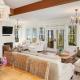 The Beach House by Seabrook Hospitality, Pacific Beach