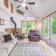 Alden Home with Fire Pit Steps to Torch Lake!, Alden (Foto 3)