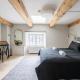 City Apartment With Exposed Ceiling Beams, Copenhague - Foto 4