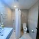 Modern comforts sleek studio in Manhattan Plaza2, Manille - Photo 7