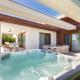 Villa GROFICA - luxury and romance with heated pool, jacuzzi, tavern and proximity to the sea, Pula - Istria, Pula (foto 2)