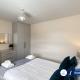 Stylish 1 bedroom flat with free parking Woking - Photo 8