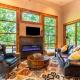 Sugar Shack - Modern, Natural Lighting, Spacious Deck, Cozy Interior, Hot Tub, Fire Pit - Blue Ridge, GA - Foto 8