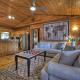Traveller - Cabin with Hot Tub and Mountain Views - Hot Tub, Mountain Views, Ping Pong Table, Modern Amenities - Cherry Log, GA - Fotografie 7