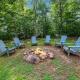 The Loose Caboose - Blairsville GA - Lake Views, Cozy Fireplace, Screened Porch, Free Firewood, Corn Hole Boards, Tire Swing, Ha