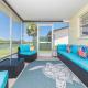 Lakeside Paradise, Holiday (fotografie 2)