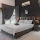Semi-D Black & White Retreat with Free NetFlix WiFi, Taiping (Foto 2)