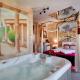 Chambre VENUS avec Jacuzzi privatif
