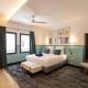 Designers Delight 3 BR w Pool Gym Tennis Courts, Cupecoy (zdjęcie 10)