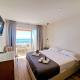 Beachfront Dream: Prime Location with Sea Views, Fuengirola - Fotografie 8