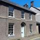 2 bed period cottage sleeps 4 in central Crickhowell