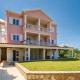 Apartments with a swimming pool Soline, Krk - 23286, Dobrinj - Foto 1