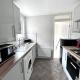 3 Bedroom Spacious Flat Gateshead - Photo 6