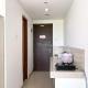 Enjoy Living Studio at Enviro Apartment By Travelio Cikarang - Foto 6