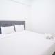 Compact and Homey 2BR at Benson Supermall Mansion Apartment By Travelio, Surabaja - Fotografie 3