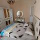 Beachfront downtown apartment, Alexandria - Photo 10