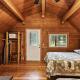 Lost Horse Lodge Double Queen Cabin 21