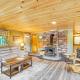 Rustic Cabin in West Danville with Deck and Fire Pit!, West Danville (zdjęcie 3)