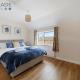 3 bed, 2 Bath, Sleeps 6, with Free Parking & WiFi, ideal for contractors and families Basingstoke - Photo 7