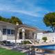 Magnificent villa with private pool -Golf Bonalba!, Mutxamel