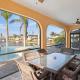Pristine Waterfront Villa in Cape Coral with Lagoon Style Pool Spa and Boat Lift - Fotografie 3