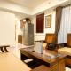 Modern Look 2BR at Meikarta Apartment By Travelio, Cikarang - Fotografie 9