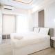 Modern and Cozy Studio at Benson Supermall Mansion Apartment By Travelio, Surabaja - Fotografie 9