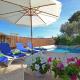 Schöne Villa mit Pool und Garten, El Toro