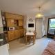 T2 cabine avec balcon, près des pistes - FR-1-787-21