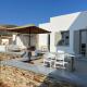Comfortable apartment with sea view in Antiparos, 77 m²