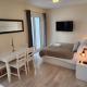 NEW with AC Central Suites with Pool access and Squash Courts! Sleeps Family or 4 guests Gibraltar - Foto 10