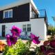4 Bedroom House with Playground, BBQ & Free Parking