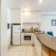 City Serenity 1 BR Apt with Pool - Gym, Окленд - Фото 3