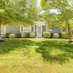 Bayville Getaway with Fire Pit - 2 Mi to Beach!, Bayville (foto 2)
