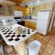 Ski View Chalet - WiFi - Fireplace - Washer - Dryer - Grill - Fire Pit, Red River (foto 10)