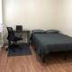 Spacious and private apartment with 3 bedrooms and 1 bathroom near Newark International Airport EWR and New York City, Newark (fotografie 4)