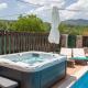 Villa Old House with Pool, Jacuzzi, Šumet (fotografie 6)