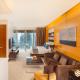 OSTAY-Fashion Avenue Dubai mall, Dubaj - Fotografie 5