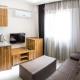 Smyrna Homes & Suits