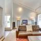 Edmond Townhome with Pool Access Near Arcadia Lake!, Edmond (fotografie 4)