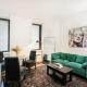 Sleek 1-Bedroom in the Financial Dsitrict, Нью-Йорк - Фото 1