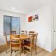 Ventura Haven Townhouse with Parking and Patio, Окленд - Фото 8