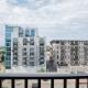 Chic East Side 1BR Apt with Balcony, Pool, and Gym, Milwaukee - Fotografie 4