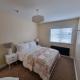Oak Leaf Suite Derry Londonderry - Photo 1