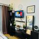 Vinia Infinity Studio 2 Near Malls with WiFi Netflix and Karaoke, Manila - Foto 6